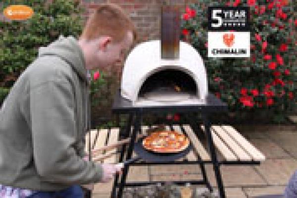 Gardeco Pizzaro Chimalin AFC pizza oven in natural clay